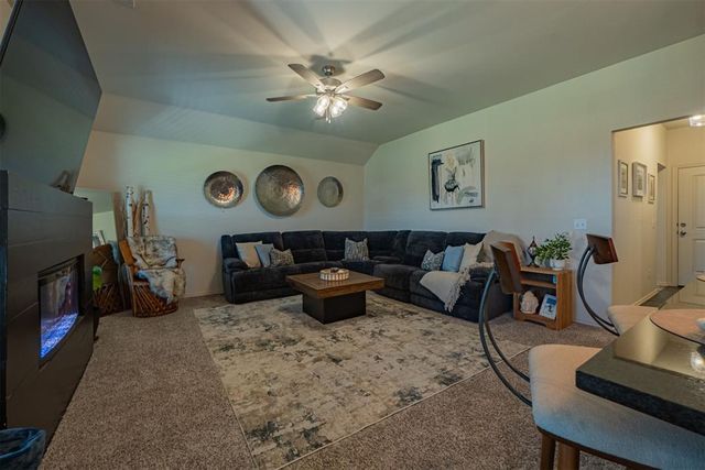 1017 Heritage Hills Drive, Tuttle, OK 73089