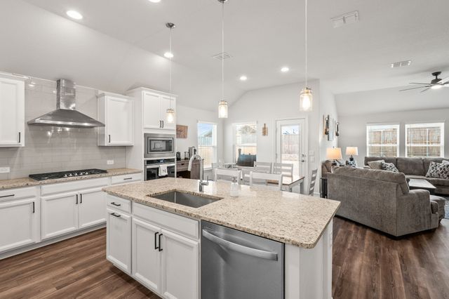 2920 Arlo Way, Aubrey, TX 76227