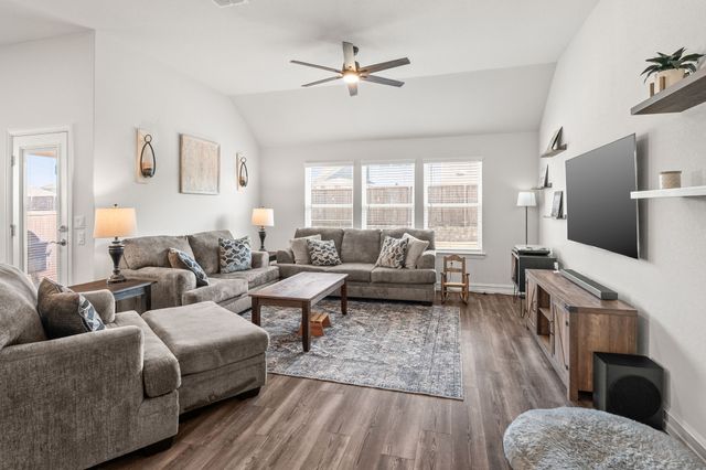 2920 Arlo Way, Aubrey, TX 76227