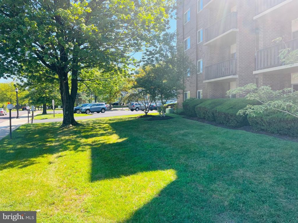 1570 THE FAIRWAY #312E, JENKINTOWN, PA 19046 — photo 2