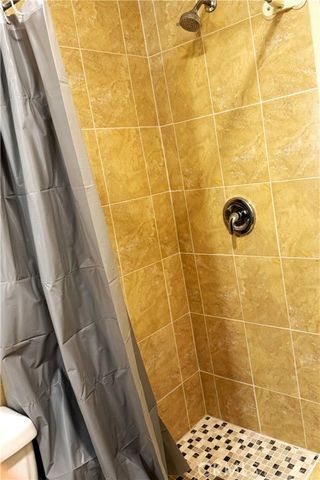 6629 Wilbur Avenue 22, Reseda (los Angeles), CA 91335