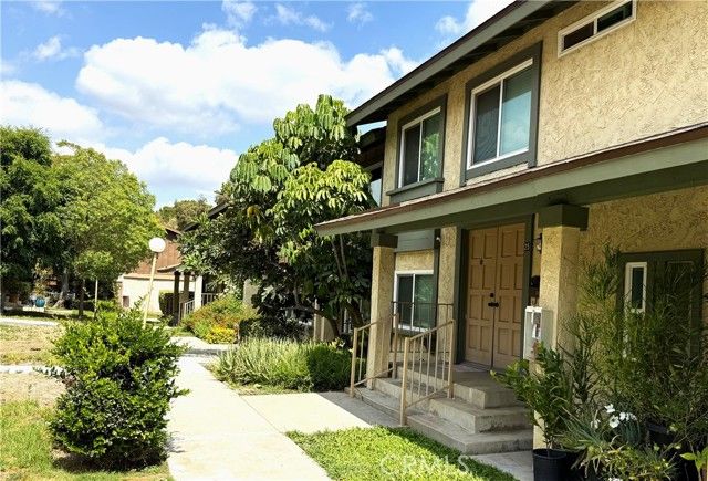 6629 Wilbur Avenue 22, Reseda (los Angeles), CA 91335