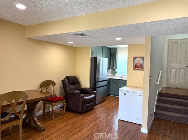 6629 Wilbur Avenue 22, Reseda (los Angeles), CA 91335