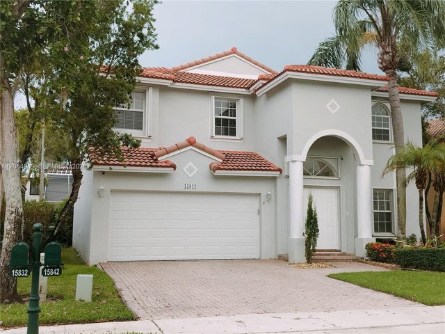 15842 SW 14th Street, Pembroke Pines, FL 33027