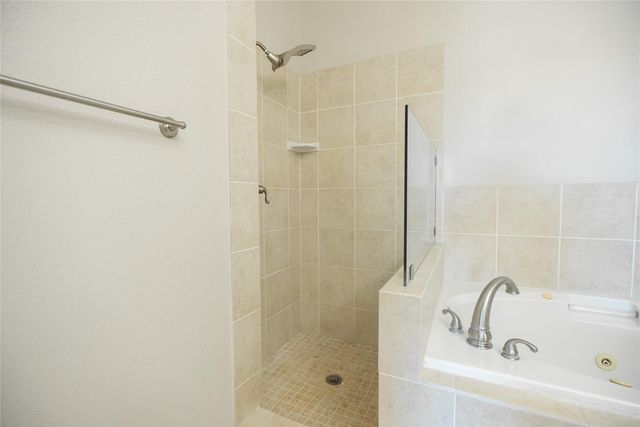 13165 Snow Lane Lane 4, Willis, TX 77318