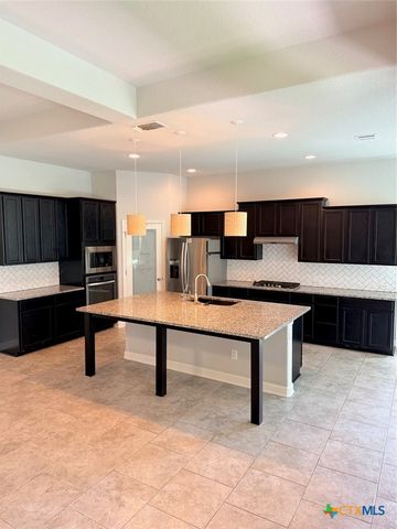 490 Pecan Meadows, New Braunfels, TX 78130