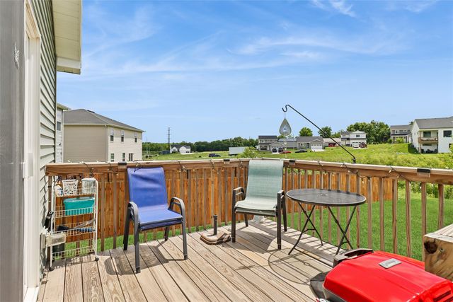 5637 Brook View Avenue, Des Moines, IA 50317