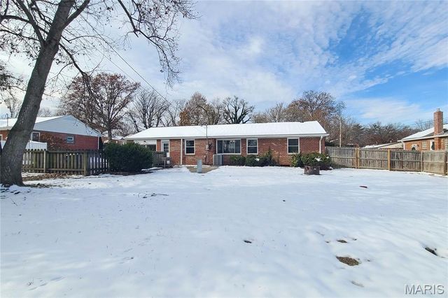 1150 Pembroke Drive, St Louis, MO 63119