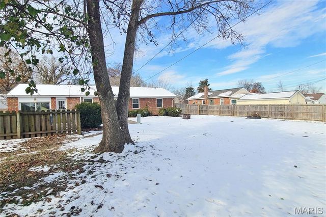 1150 Pembroke Drive, St Louis, MO 63119