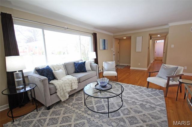 1150 Pembroke Drive, St Louis, MO 63119