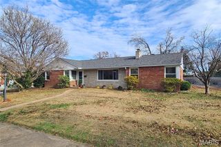 1150 Pembroke Drive, St Louis, MO 63119