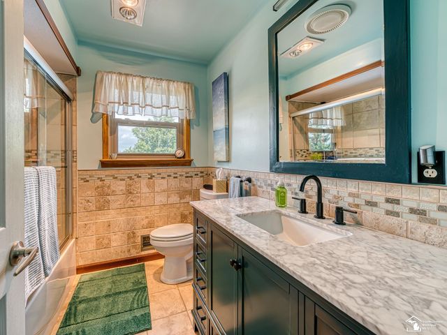 2223 Fix Road, Monroe, MI 48162