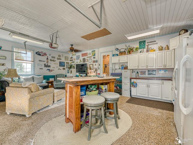 2223 Fix Road, Monroe, MI 48162