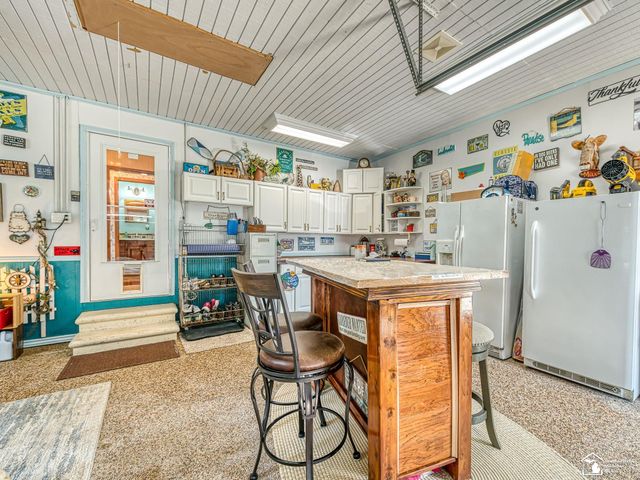 2223 Fix Road, Monroe, MI 48162