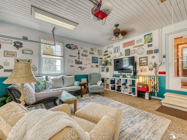 2223 Fix Road, Monroe, MI 48162