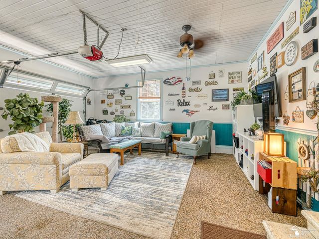 2223 Fix Road, Monroe, MI 48162