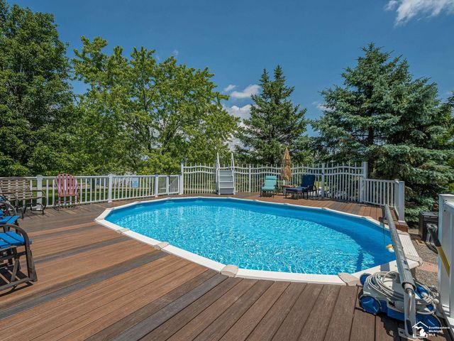2223 Fix Road, Monroe, MI 48162