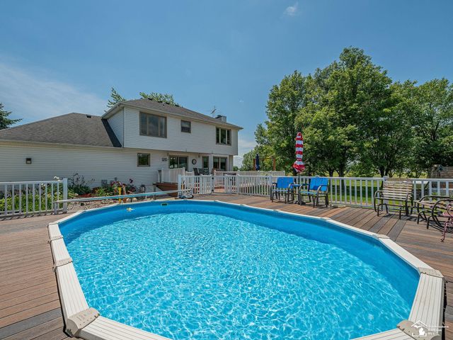 2223 Fix Road, Monroe, MI 48162