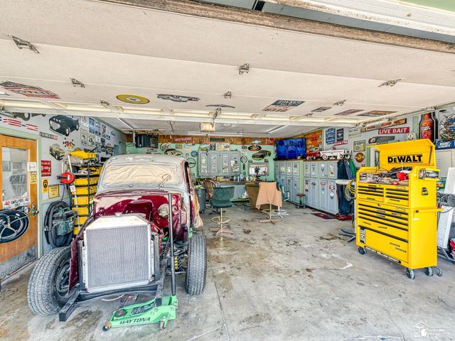2223 Fix Road, Monroe, MI 48162