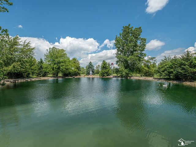 2223 Fix Road, Monroe, MI 48162