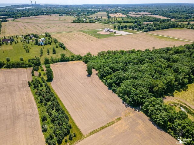 2223 Fix Road, Monroe, MI 48162