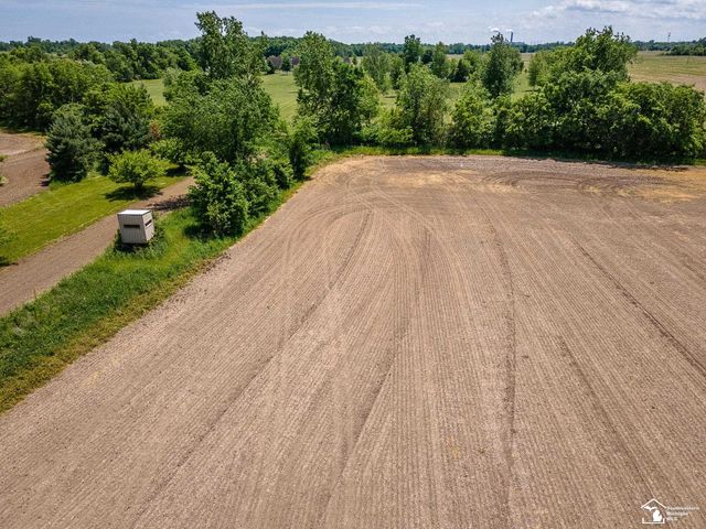 2223 Fix Road, Monroe, MI 48162