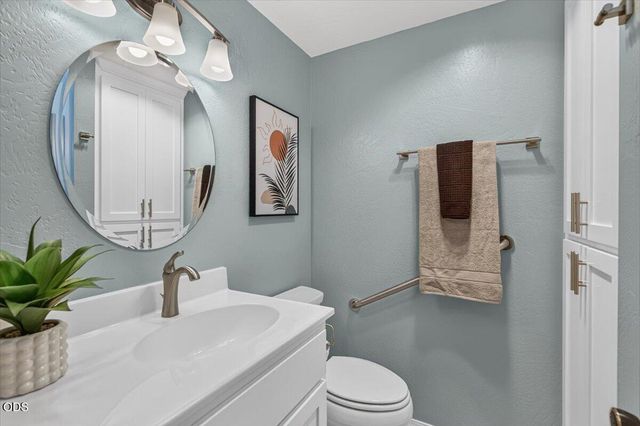 2025 Green Meadows Way, Ashland, OR 97520