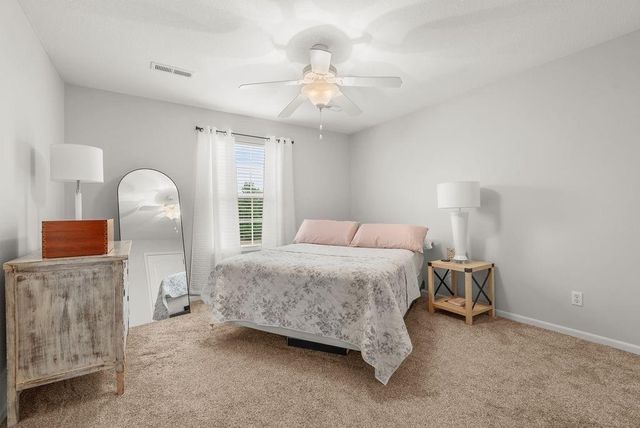 1207 SW Arborway Drive, Lee's Summit, MO 64082