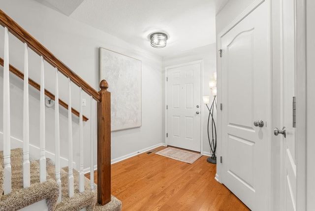 1207 SW Arborway Drive, Lee's Summit, MO 64082
