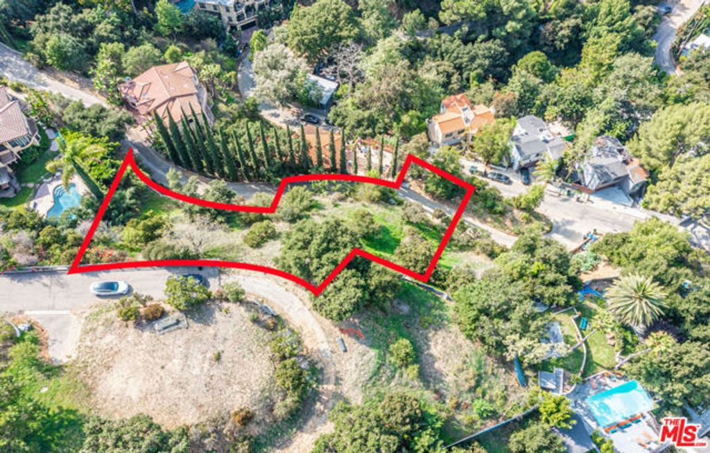 3031 Passmore Drive, Los Angeles, CA 90068