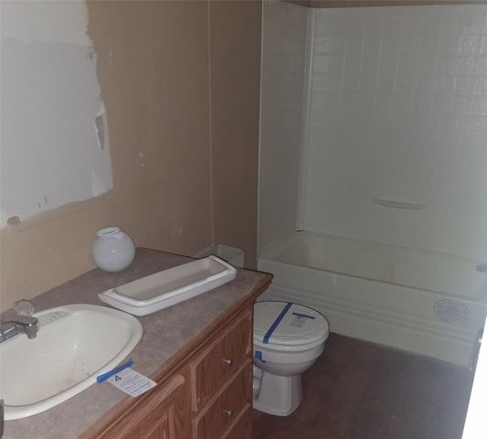 105 Spring Creek Place, Texarkana, TX 75501