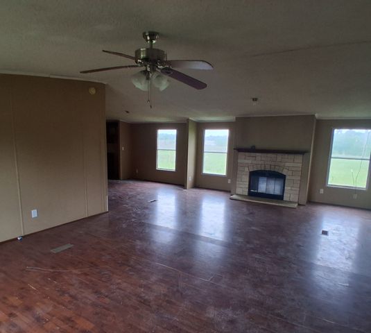 105 Spring Creek Place, Texarkana, TX 75501