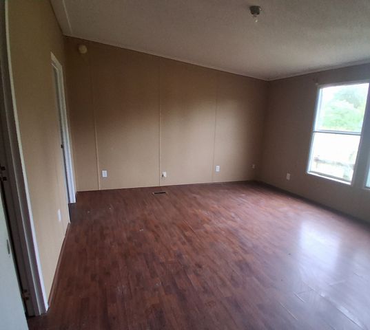 105 Spring Creek Place, Texarkana, TX 75501