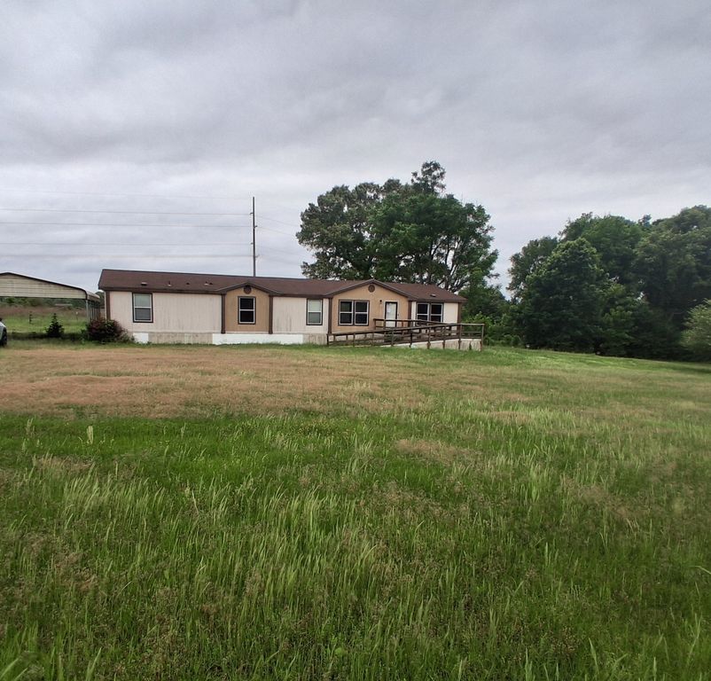 105 Spring Creek Place, Texarkana, TX 75501