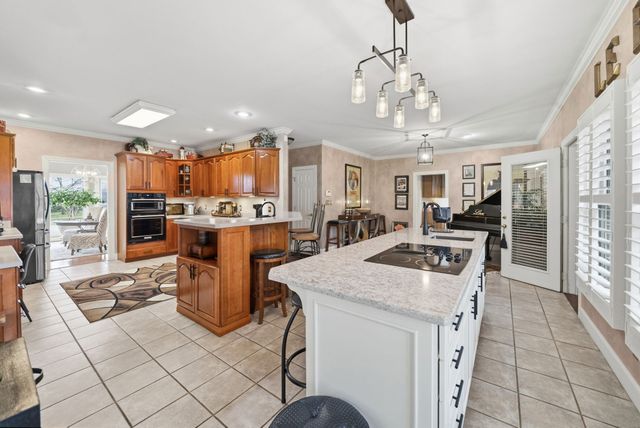 1312 Shallow Lake Cir, Hopkinsville, KY 42240