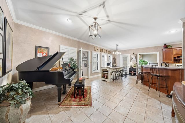 1312 Shallow Lake Cir, Hopkinsville, KY 42240