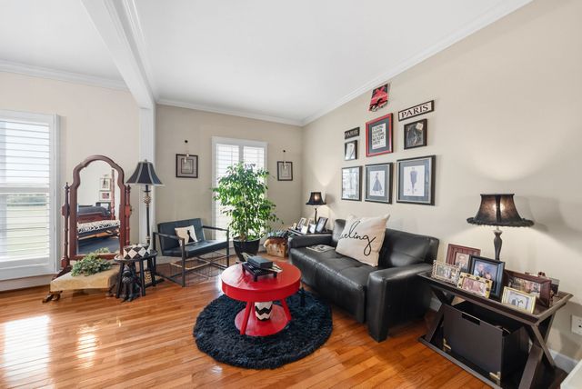 1312 Shallow Lake Cir, Hopkinsville, KY 42240