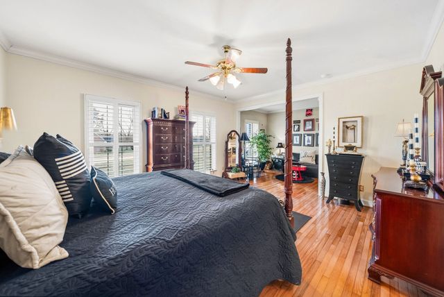 1312 Shallow Lake Cir, Hopkinsville, KY 42240