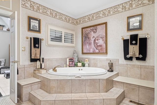 1312 Shallow Lake Cir, Hopkinsville, KY 42240