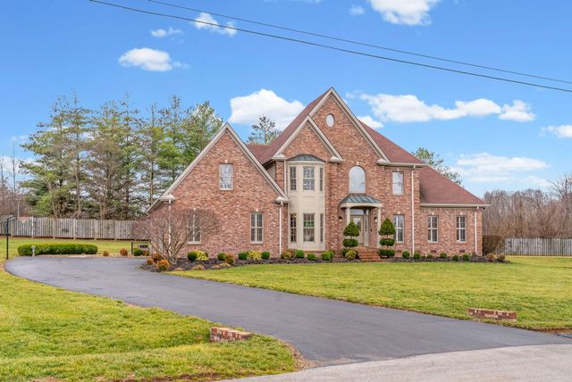 1312 Shallow Lake Cir, Hopkinsville, KY 42240