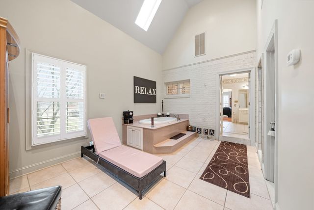 1312 Shallow Lake Cir, Hopkinsville, KY 42240