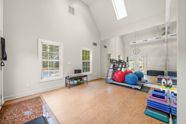 1312 Shallow Lake Cir, Hopkinsville, KY 42240