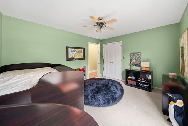 1312 Shallow Lake Cir, Hopkinsville, KY 42240