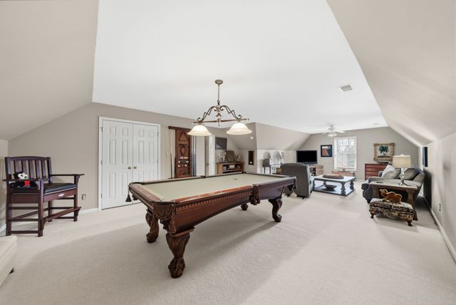 1312 Shallow Lake Cir, Hopkinsville, KY 42240