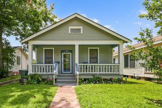 4825 Avenue N 1/2, Galveston, TX 77551