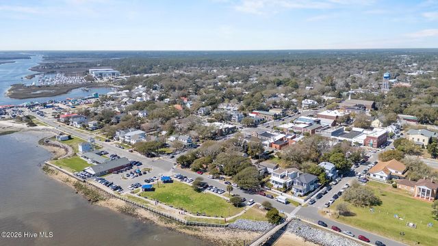 762 Pelican Cove Way SE 299, Southport, NC 28461