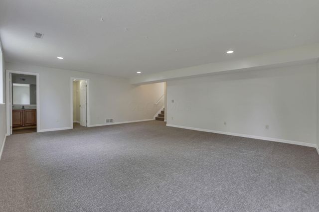 6874 Golden Way, Powell, OH 43065