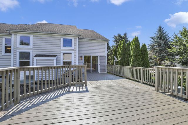 6874 Golden Way, Powell, OH 43065
