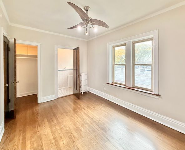 314 N Maple Avenue 3S, Oak Park, IL 60302