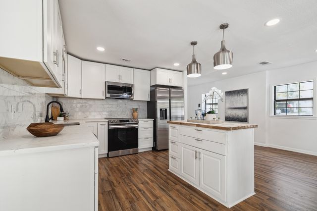 2038 Avon Drive, Denison, TX 75020
